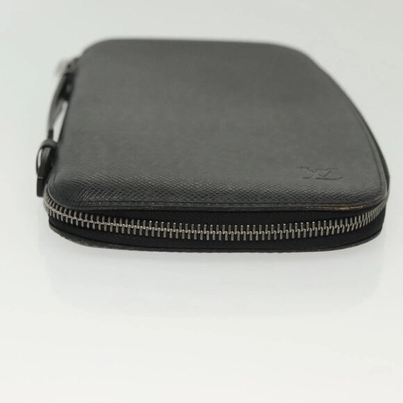 LOUIS VUITTON Taiga Organizer Atholl Travel Case Boreal LV Auth 135140 - Picture 5 of 16